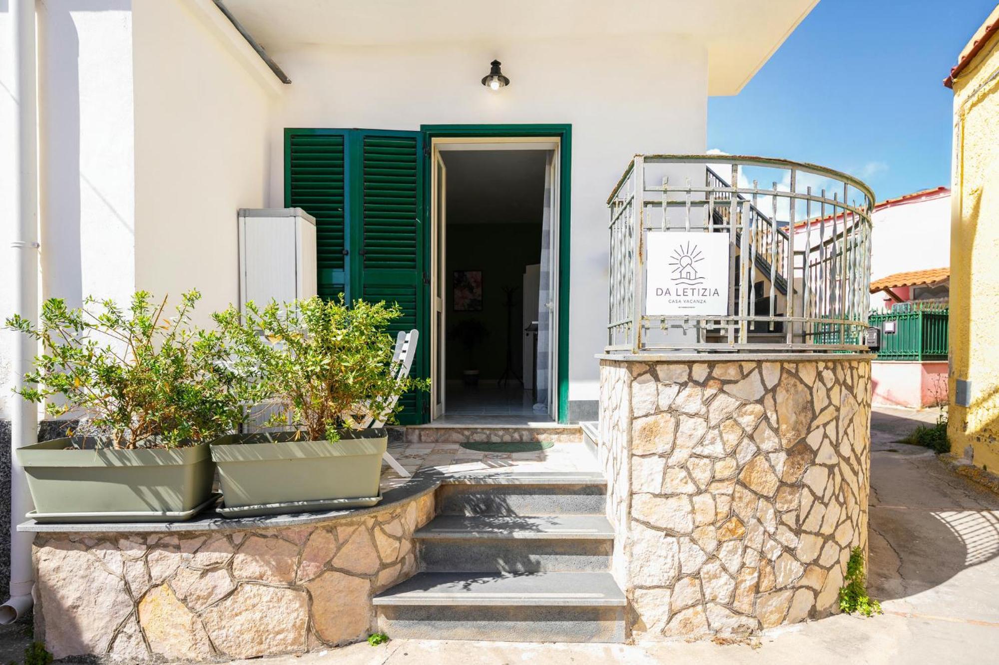 Da Letizia Casa Vacanze A بروسيدا المظهر الخارجي الصورة