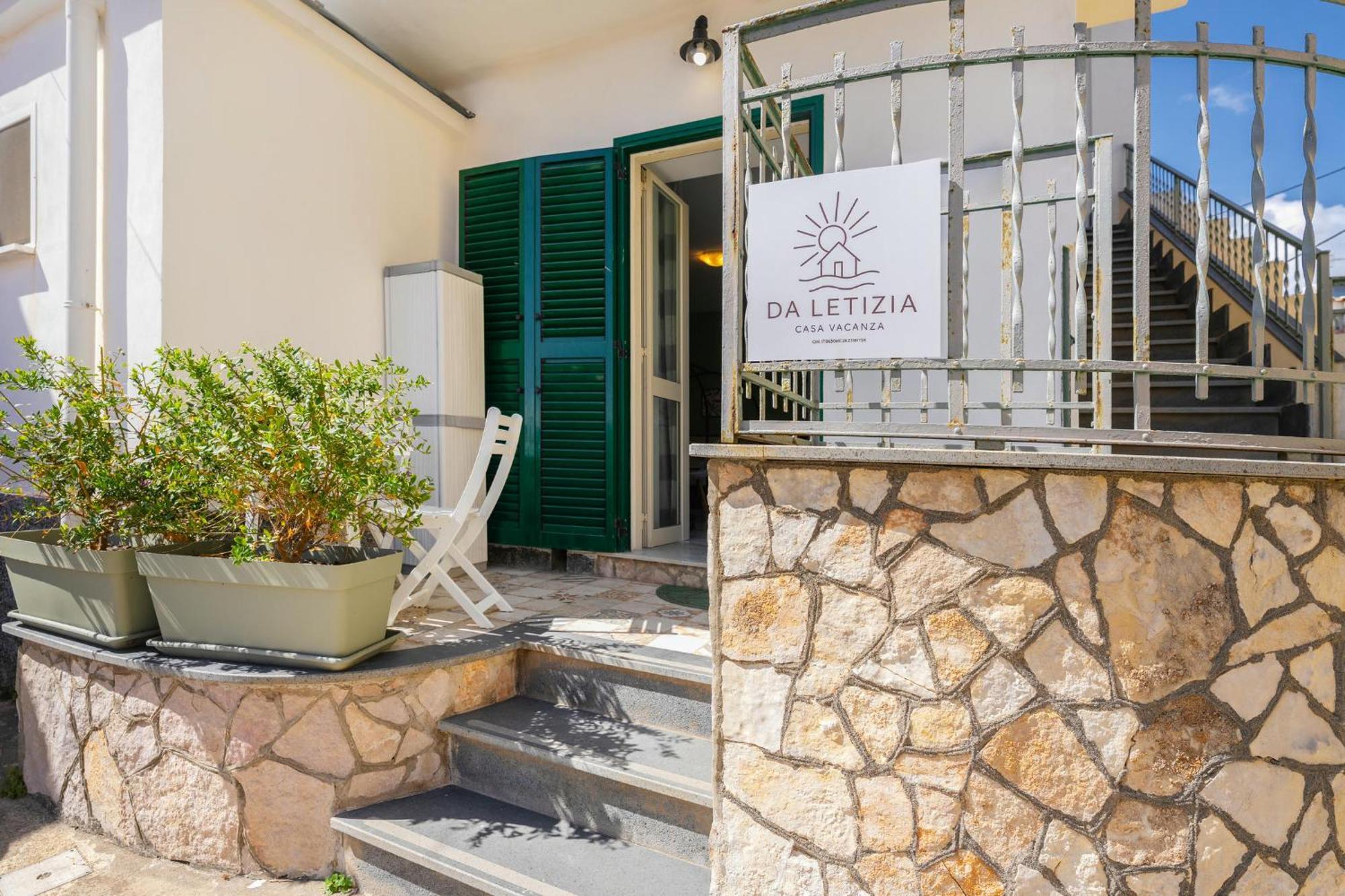 Da Letizia Casa Vacanze A بروسيدا المظهر الخارجي الصورة